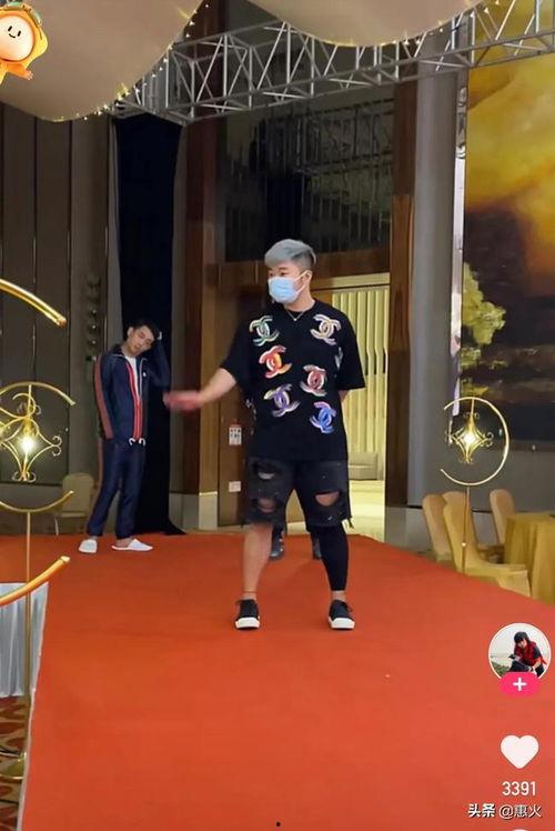 网红辛巴散打,网红跨界挑战，搏击世界展现真我风采