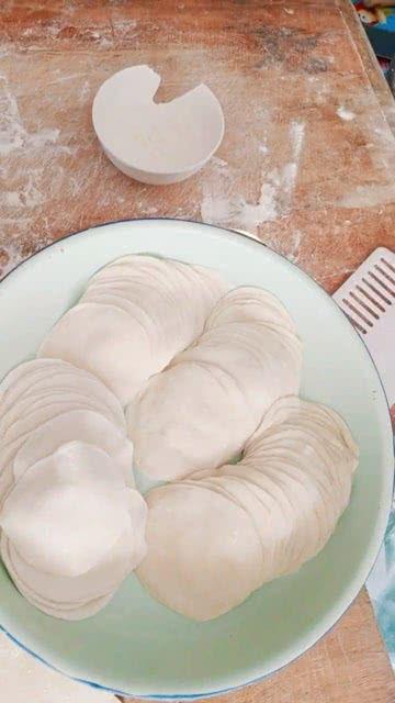 每日大赛饺子皮图片,匠心独运，皮薄馅美，尽展中华美食魅力