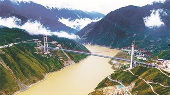 泸定城南大桥吃瓜,揭秘背后的真相与反思