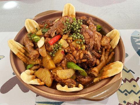 临沂半程网红炒鸡,舌尖上的美食传奇